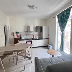 Sunshine Court Apartment No 2