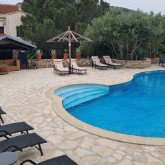 Apartments with a swimming pool Vinisce, Trogir - 22873