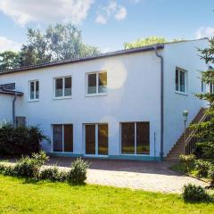 1 Bedroom Cozy Apartment In Sommersdorf