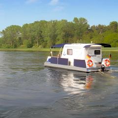 Amazing Ship In Verchen With Lake View