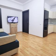 The Adventure - 2Steps2 Old Town & Metro