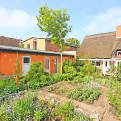 Cozy Apartment In Wusterhusen With Kitchen