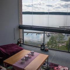 Deluxe Apartment with Lake View and Sauna, Lahti