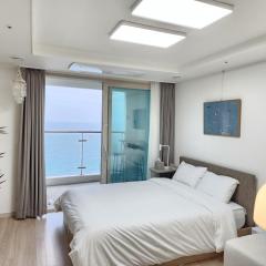 Sokcho Summitbay 1402 "Ocean View"