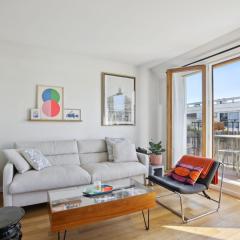 2 room top floor with terraces - Metro Guy Moquet