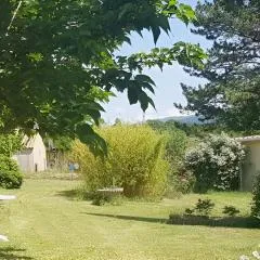 Chambre dans Petit havre de paix avec piscine chauffée au coeur du Luberon