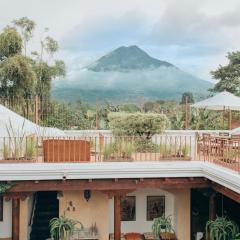 Casa Del Calvario, 3BR Villa in Antigua Guatemala