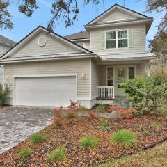 New dog-friendly home near Vilano Beach with private hot tub, grill, W/D, & AC