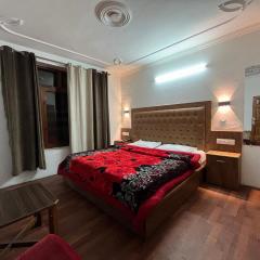 Hotel Premier Mall Road Manali