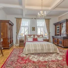 Treasure Of The Past With Whirlpool - Happy Rentals