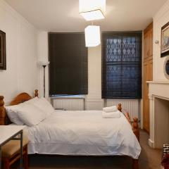 Stay in Bloomsbury1