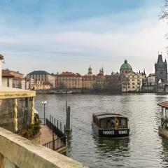Residence Charles Bridge