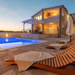Awesome Home In Gorica With Outdoor Swimming Pool, Wifi And 4 Bedrooms