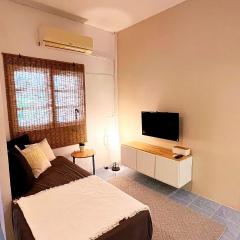 Alissia House No 518