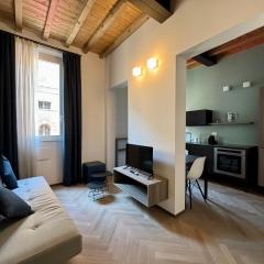 Saragozza Suite 2 Intero appartamento in centro storico WIFI e parcheggio gratuito