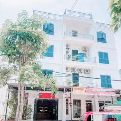 Khách sạn Thành Trung - Mặt biển đảo Minh Châu