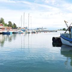 7 person holiday home in GRISSLEHAMN-By Traum