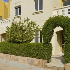 Nice 2-Bed Apartment