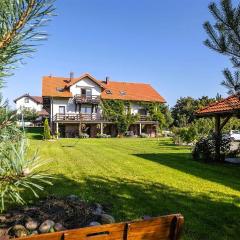 Lovely Apartment In Chlapowo With Wifi