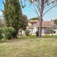 Stunning Home In Loriol-du-comtat With Wifi
