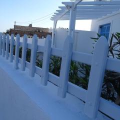 Splendid Santorini Villa | Bella Beach House | 3 Bedrooms | Private Terrace and Beautiful Sea Views | Monolithos