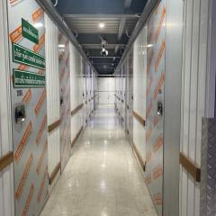 24hr Self storage near BTS Udomsuk 5 mins and not for residential