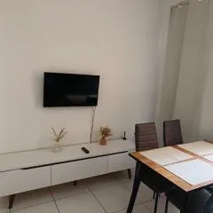 Ap 101 Aconchegante e Moderno com 3 quartos, sendo 1 suíte