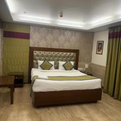 Hotel Luxury Resident - Banjara hills city view with complimentary breakfast