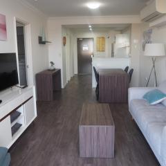 Lovely 2 Bedroom Serviced Apartment & Free Parking