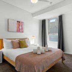 1BR Adelaide CBD Apt The Best Location