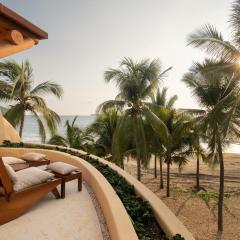 Mar de Cocos Beach Front Villas