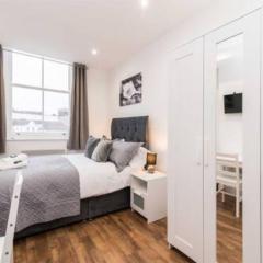 Chic & Cozy Studio Unit in the Heart of Stoke-on-Trent