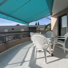 Appartement 2 pièces avec terrasse, à 150m des plages - Cavalaire-sur-Mer - FR-1-226B-192