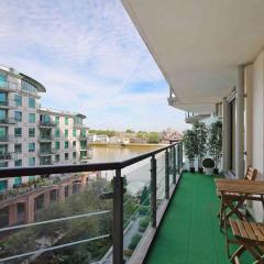 Stunning 2 Bed Thames River View - Central London