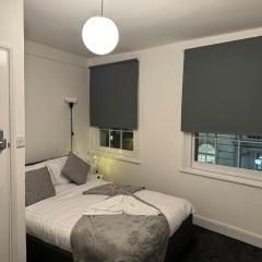 Room 4 • Double Bed in King’s Cross