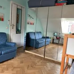Stay in maison de metre in Etterbeek
