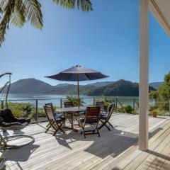 Paradise Point - Pelorus Sound Holiday Home