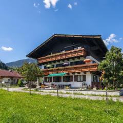 Contemporary Apartment in Maishofen near Ski Area