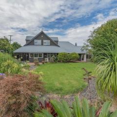 Relax at Redoubt - Auckland Holiday Home