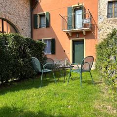 Cozy Couples Apartment just 15 min from Garda Lake
