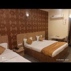 Hotel nav Bharath residency