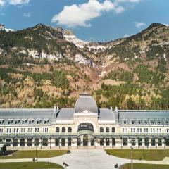 Canfranc Estación, a Royal Hideaway Hotel - Gran Lujo