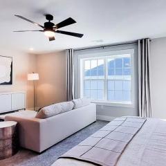 Loop, Newly Built Luxurious 3 Bedroom Modern & Cozy House