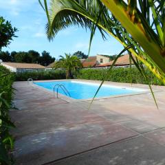 Maison climatisée dans résidence avec piscine