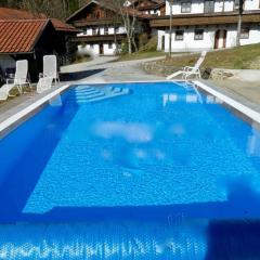 Wohnung in Hauzenberg mit Terrasse, gemeinsamem Pool und Garten