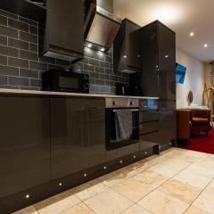 Lovely 1 Bed Apartment in City Centre