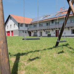 Gesamtes Ferienhaus in Buchenberg mit Grill, Garten und Terrasse