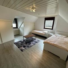 Guest room - Monteurzimmer im Kestert (56348)
