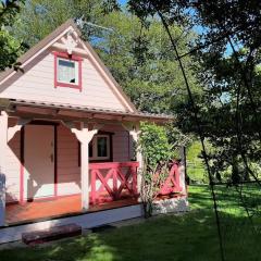 Ferienhaus in Zakrzewo mit Grill, Terrasse und Garten