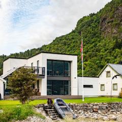 The Bath house on the beach in peaceful and idyllic Luster